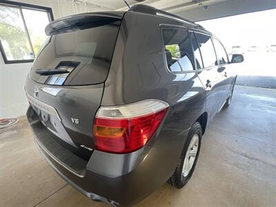 2008 Toyota Highlander   - Photo 5 - East Dundee, IL 60118