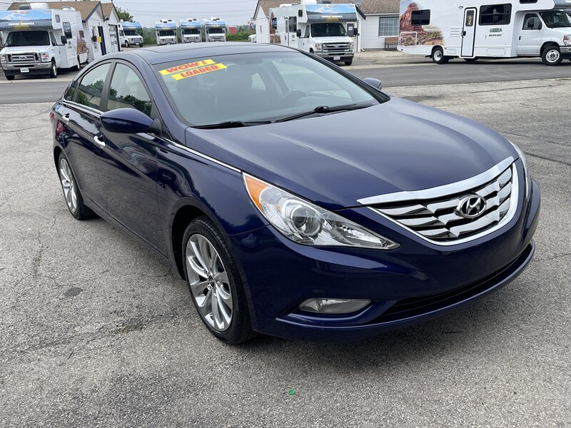2013 Hyundai SONATA SE  