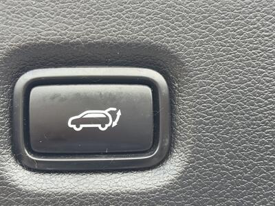 2019 Hyundai Santa Fe Limited 2.0T   - Photo 24 - East Dundee, IL 60118