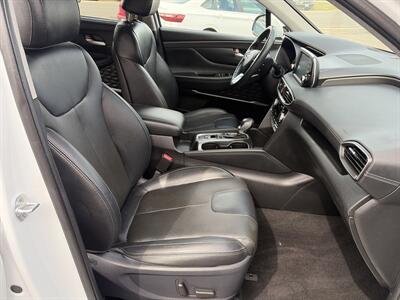 2019 Hyundai Santa Fe Limited 2.0T   - Photo 11 - East Dundee, IL 60118