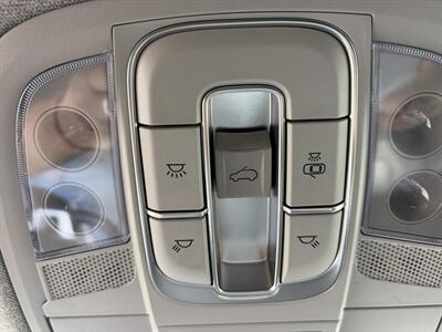 2019 Hyundai Santa Fe Limited 2.0T   - Photo 23 - East Dundee, IL 60118