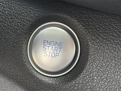 2019 Hyundai Santa Fe Limited 2.0T   - Photo 27 - East Dundee, IL 60118