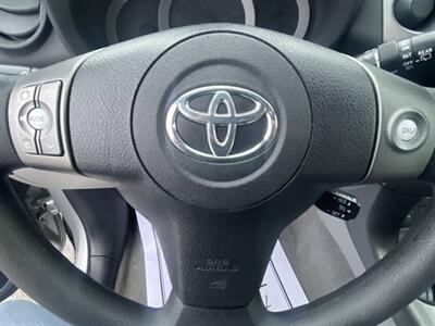 2012 Toyota RAV4   - Photo 15 - East Dundee, IL 60118