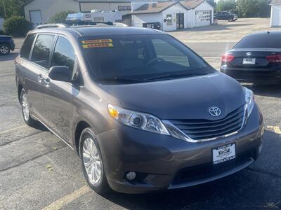 2012 Toyota Sienna XLE 8-Passenger   - Photo 1 - East Dundee, IL 60118