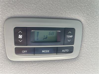 2012 Toyota Sienna XLE 8-Passenger   - Photo 24 - East Dundee, IL 60118