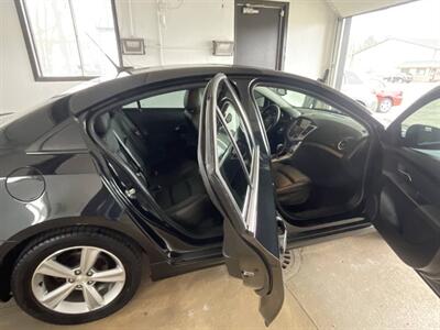 2013 Chevrolet Cruze 2LT Auto   - Photo 8 - East Dundee, IL 60118