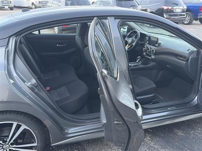 2021 Nissan Sentra SR   - Photo 8 - East Dundee, IL 60118