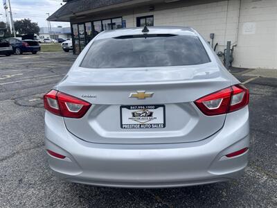 2018 Chevrolet Cruze LS   - Photo 6 - East Dundee, IL 60118
