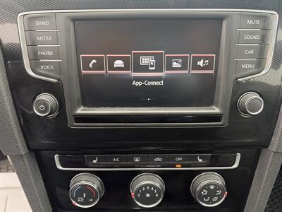 2017 Volkswagen Golf GTI Autobahn   - Photo 15 - East Dundee, IL 60118