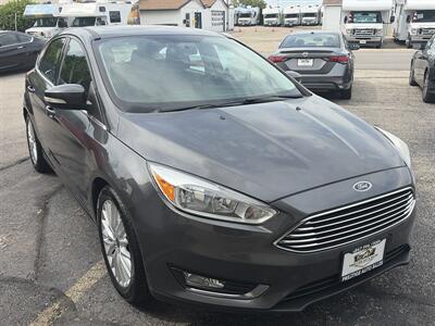 2015 Ford Focus Titanium Hatchback   - Photo 1 - East Dundee, IL 60118