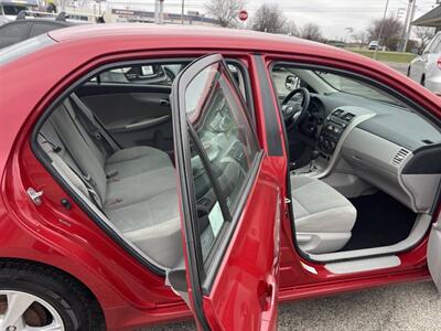 2011 Toyota Corolla LE   - Photo 8 - East Dundee, IL 60118