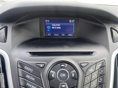 2014 Ford Focus SE   - Photo 16 - East Dundee, IL 60118