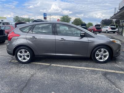 2014 Ford Focus SE   - Photo 4 - East Dundee, IL 60118