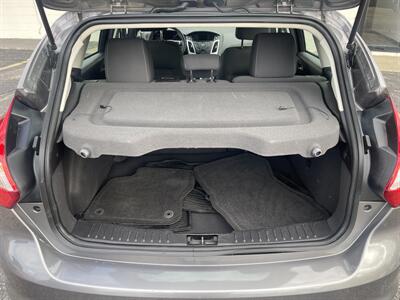 2014 Ford Focus SE   - Photo 8 - East Dundee, IL 60118