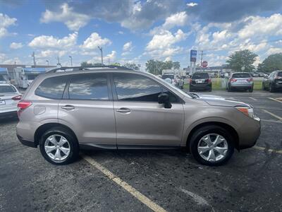 2015 Subaru Forester 2.5i   - Photo 4 - East Dundee, IL 60118