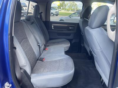 2017 RAM 1500 Big Horn - Photo 11 - East Dundee, IL 60118