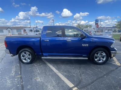 2017 RAM 1500 Big Horn - Photo 4 - East Dundee, IL 60118