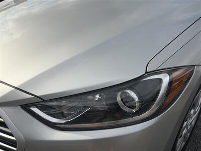 2018 Hyundai Elantra SE   - Photo 20 - East Dundee, IL 60118