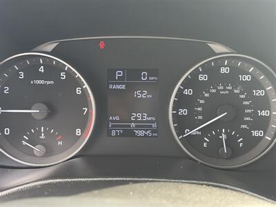 2018 Hyundai Elantra SE   - Photo 15 - East Dundee, IL 60118