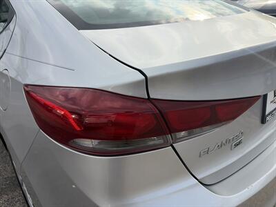 2018 Hyundai Elantra SE   - Photo 21 - East Dundee, IL 60118