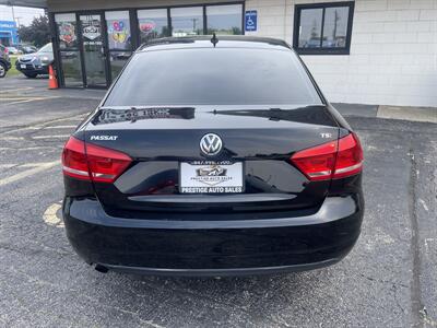 2015 Volkswagen Passat 1.8T Limited Edition   - Photo 6 - East Dundee, IL 60118