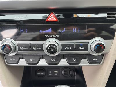2020 Hyundai Elantra SEL   - Photo 16 - East Dundee, IL 60118