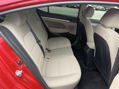 2020 Hyundai Elantra SEL   - Photo 9 - East Dundee, IL 60118