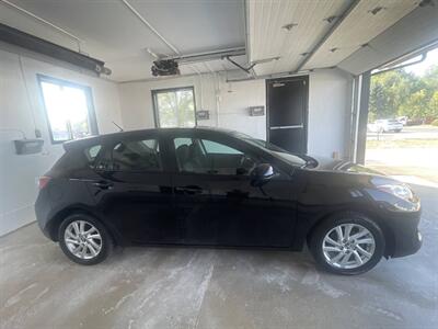 2013 Mazda Mazda3 i Touring   - Photo 4 - East Dundee, IL 60118