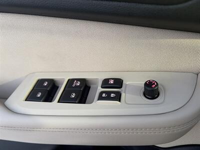 2018 Subaru Outback 2.5i   - Photo 18 - East Dundee, IL 60118