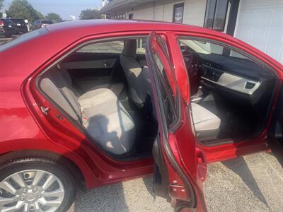 2015 Toyota Corolla LE   - Photo 8 - East Dundee, IL 60118
