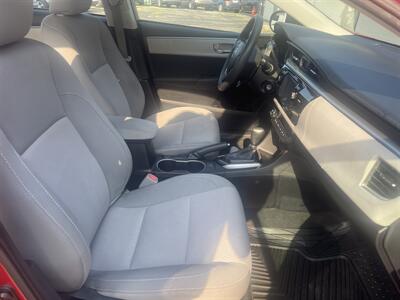 2015 Toyota Corolla LE   - Photo 10 - East Dundee, IL 60118
