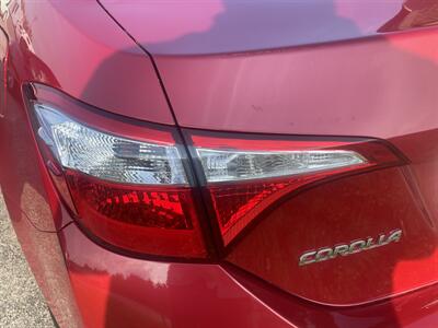 2015 Toyota Corolla LE   - Photo 18 - East Dundee, IL 60118
