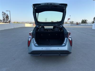 2017 Toyota Prius Four  With Leather, Navigation And Back Up Camera - Photo 5 - Irvine, CA 92614
