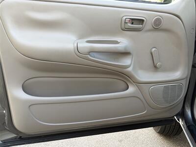 2006 Toyota Tundra V6 Standard Cab  Timing Chain Super Low Miles - Photo 13 - Irvine, CA 92614