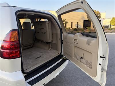 2004 Lexus GX 470 4WD  With New Timing Belt And Water Pump - Photo 6 - Irvine, CA 92614