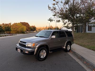 2001 Toyota 4Runner SR5   - Photo 8 - Irvine, CA 92614