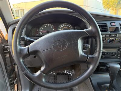 2001 Toyota 4Runner SR5   - Photo 16 - Irvine, CA 92614