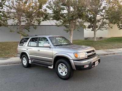 2001 Toyota 4Runner SR5   - Photo 11 - Irvine, CA 92614