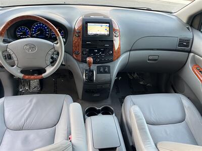 2009 Toyota Sienna XLE Timing Chain  With Leather, Navigation & Back Up Camera - Photo 25 - Irvine, CA 92614