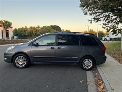 2009 Toyota Sienna XLE Timing Chain  With Leather, Navigation & Back Up Camera - Photo 2 - Irvine, CA 92614