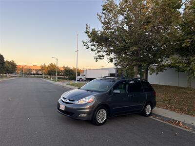2009 Toyota Sienna XLE Timing Chain  With Leather, Navigation & Back Up Camera - Photo 10 - Irvine, CA 92614