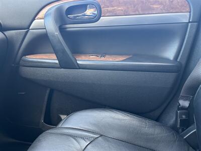 2011 Buick Enclave CXL-1  With Sun Roof,Leather, Back Up Camera - Photo 22 - Irvine, CA 92614
