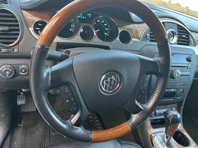 2011 Buick Enclave CXL-1  With Sun Roof,Leather, Back Up Camera - Photo 16 - Irvine, CA 92614