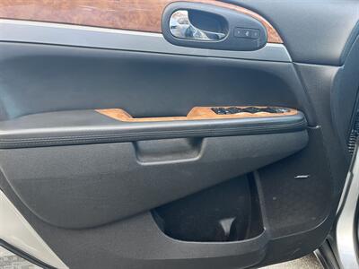 2011 Buick Enclave CXL-1  With Sun Roof,Leather, Back Up Camera - Photo 15 - Irvine, CA 92614