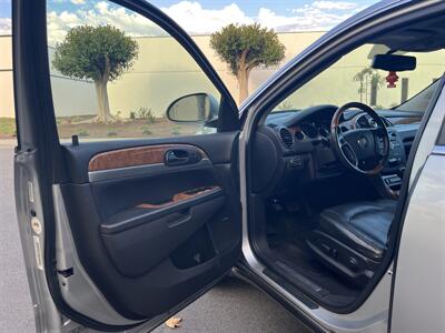 2011 Buick Enclave CXL-1  With Sun Roof,Leather, Back Up Camera - Photo 13 - Irvine, CA 92614