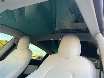 2019 Tesla Model 3 Long Range AWD Dual Motor With Navigation, Back Up Camera And Leather - Photo 24 - Irvine, CA 92614