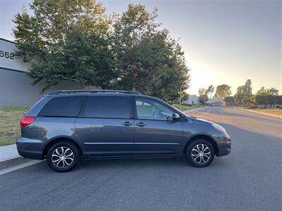 2006 Toyota Sienna LE 7 Passenger  Timing Belt Has Been Replaced - Photo 2 - Irvine, CA 92614