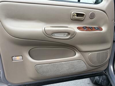 2002 Toyota Tundra 4WD Limited V8 Access Cab  With New Timing Belt & Water Pump - Photo 14 - Irvine, CA 92614