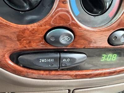 2002 Toyota Tundra 4WD Limited V8 Access Cab  With New Timing Belt & Water Pump - Photo 19 - Irvine, CA 92614