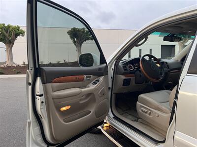 2007 Lexus GX 470 4WD SUV  With New Timing Belt & Water Pump - Photo 11 - Irvine, CA 92614